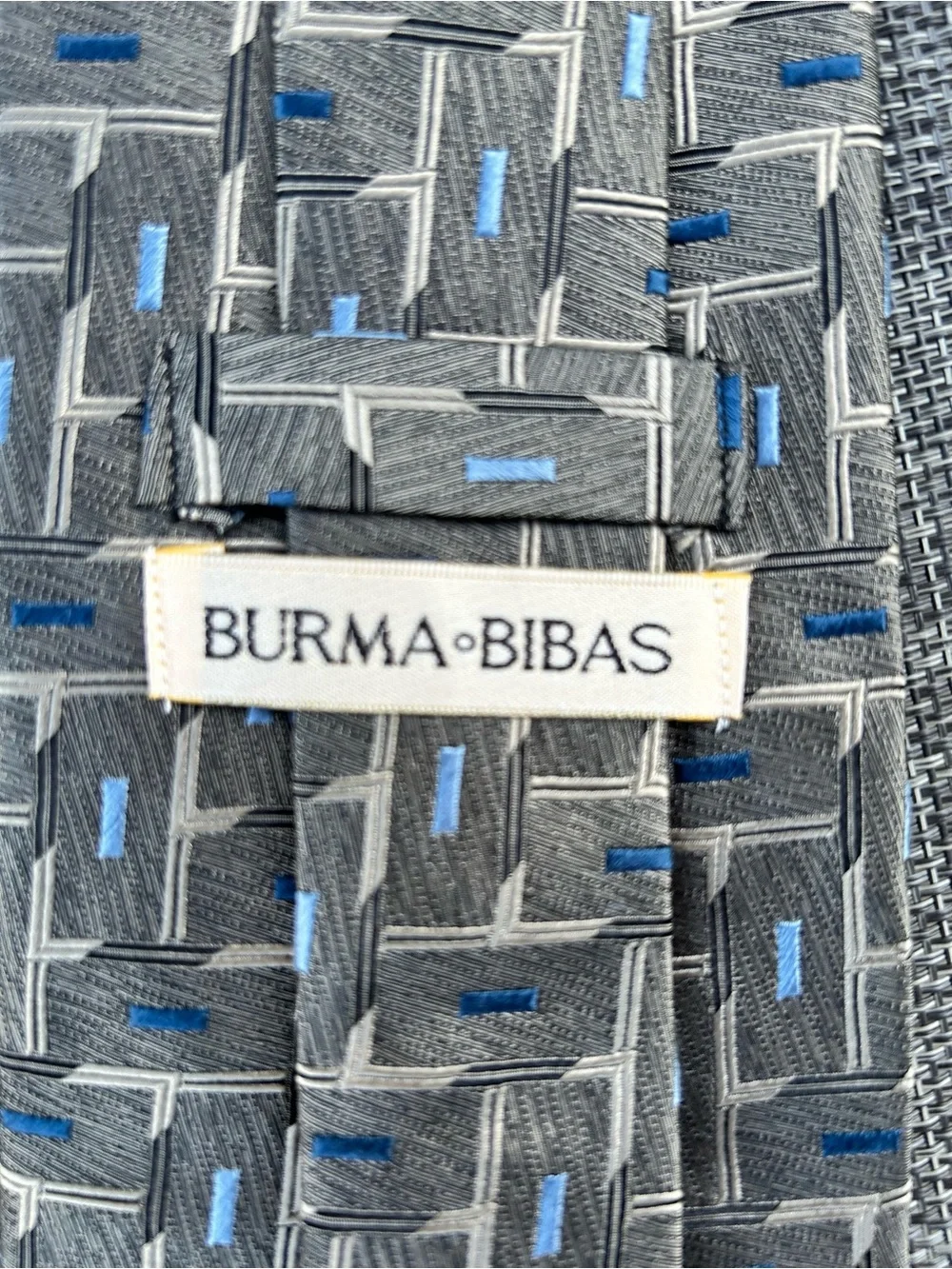 Burma Bibas NWOT 100% Silk Geometric Vintage Classic Timeless Necktie.